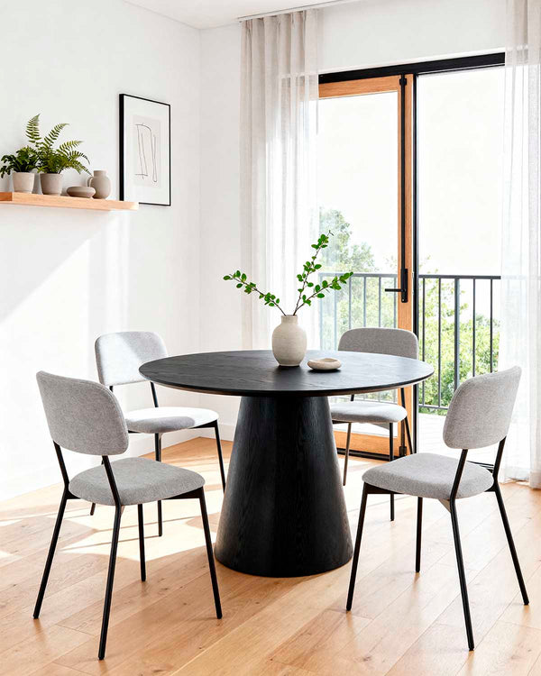 Pacote de poupança com mesa Bertha e cadeiras Bonnie