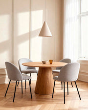 Pacote de poupança com mesa Bertha e cadeiras Grace