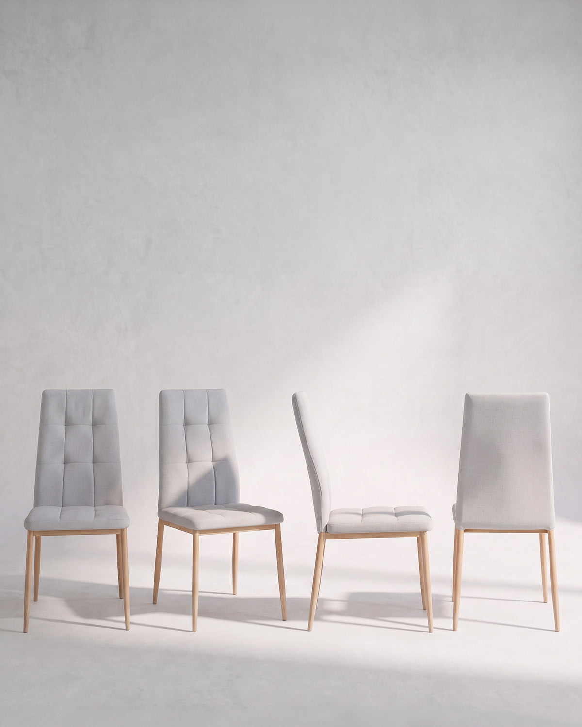 Conjunto de 4 cadeiras de sala de jantar estofadas Leonor